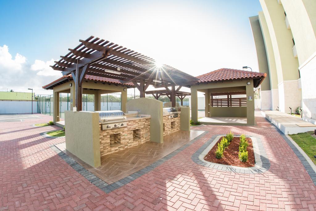 Palmaruba Condos Palm Beach Luaran gambar