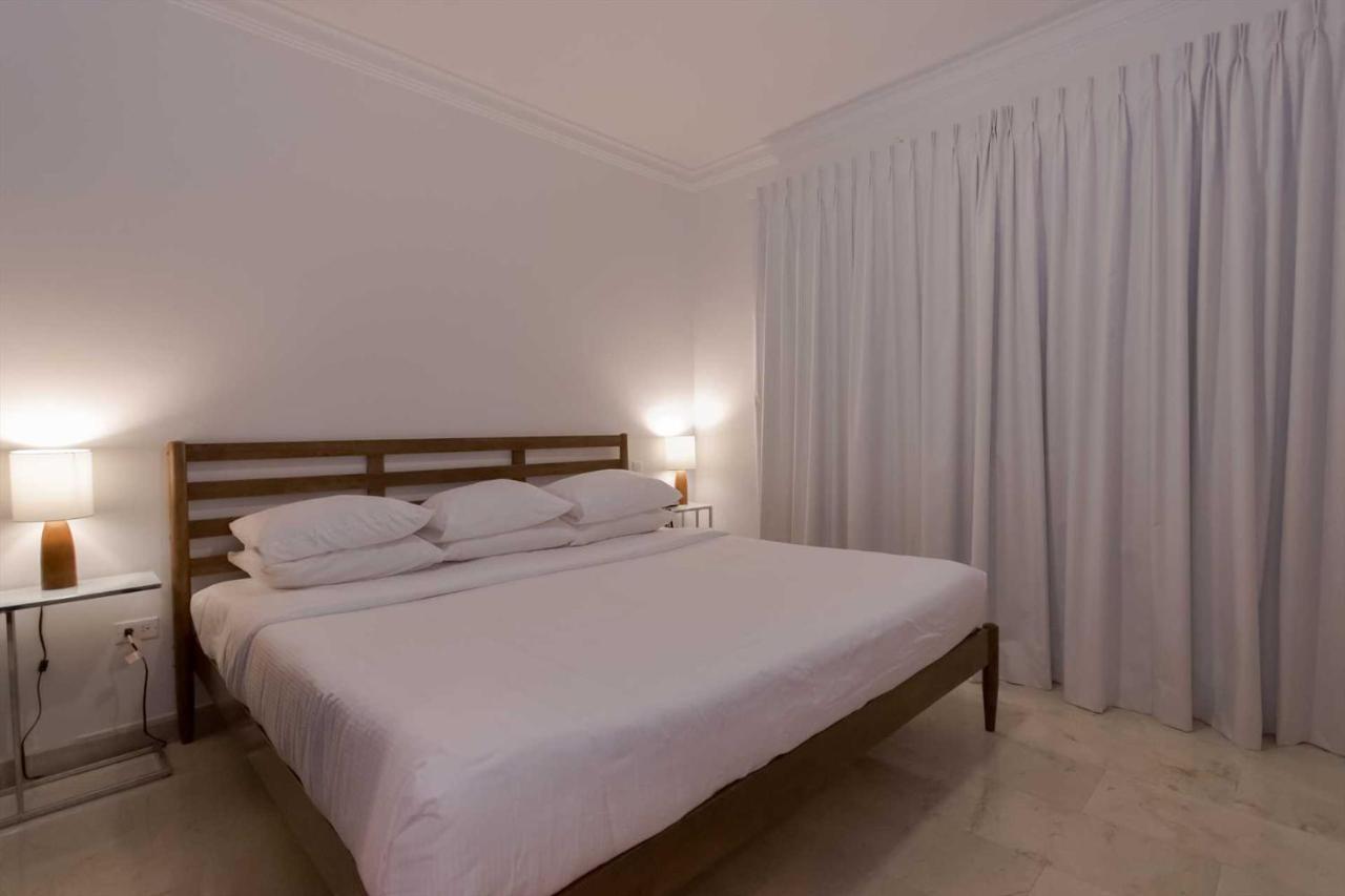 Palmaruba Condos Palm Beach Luaran gambar